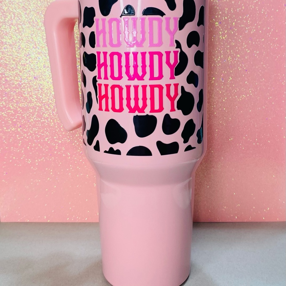 🌸 Pink Cow Print “Howdy” Handcrafted Tumbler – 40 oz 🌸 - Picture 2 of 3